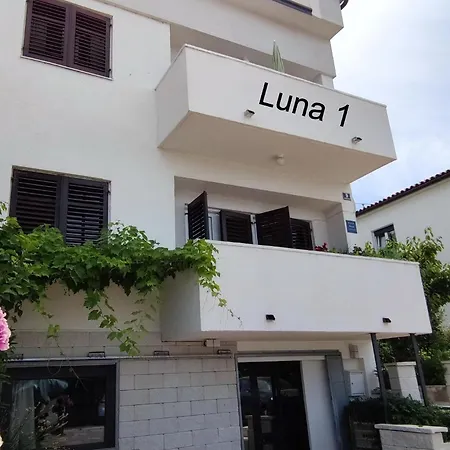 Luna 1 Apartment Porec
