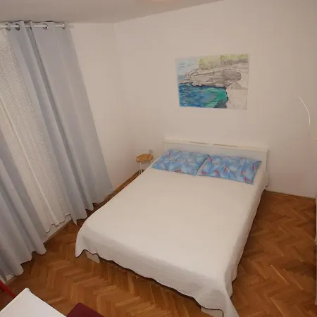 Luna 1 * Porec